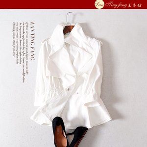 新品上市 白色短外套 浪漫强势女人~减龄西装领短风衣薄料防晒衫
