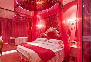 合肥万爱情侣主题酒店淮河路步行街店岁月如歌