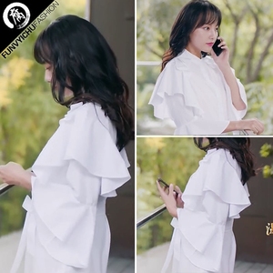 温暖的弦张嘉倪一心明星同款白色荷叶边立领喇叭袖长袖修身连衣裙