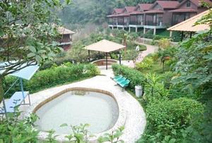 四会山湖温泉水上乐园生态旅游度假村温泉半山别墅