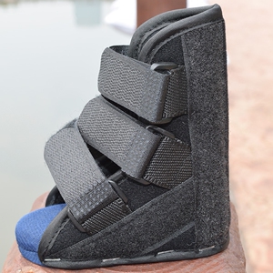 婴幼儿童足外翻内翻下垂矫形器鞋脚内外八字矫形器踝关节骨折夜用