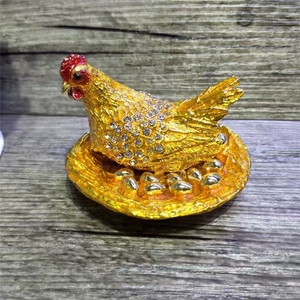 高档家居店面招财摆件金属金鸡下蛋首饰盒母鸡饰品收纳盒礼品摆件