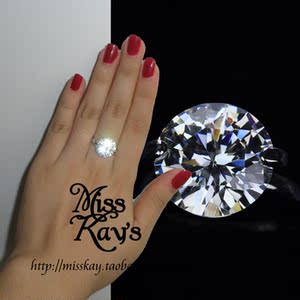 沙漠之星镀18k白金八心八箭6克拉两爪瑞士钻石锆石大戒指