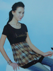 英伟新款冲冠包邮 靓丽韩版短袖时尚中长款 印花格子针织衫A1050#