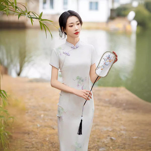 新中式改良长款针织蕾丝旗袍女裙年轻款优雅气质显瘦简单大方白色