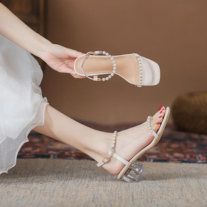 透明片珍珠方头2024年夏季新款时尚外穿粗跟仙女风水晶跟凉鞋女
