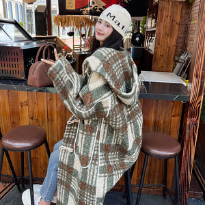 高档格子妮子褂呢子大衣女韩版女学生今年流行带帽毛呢外套女冬高