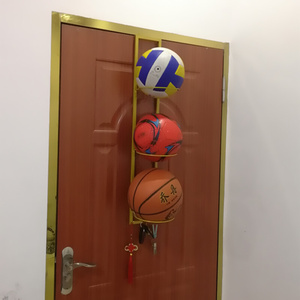 高档简约时尚门后壁挂球架免打孔儿童篮球收纳架家用栏杆球框架足