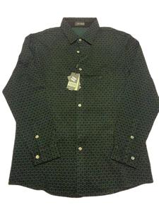 全新带标牌专柜购入，男士衬衫式羊毛衫。深墨绿色。