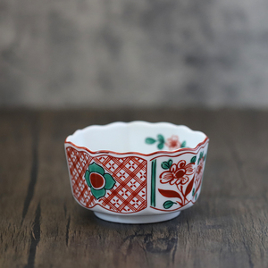 日本进口赤绘八角形碗日式田园风沙拉碗单个家用陶瓷异形儿童饭碗