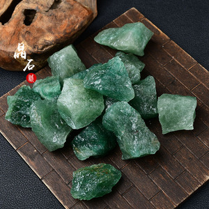 天然绿草莓晶水晶原石摆件大块毛料雕刻料矿物标本晶体教学小石头