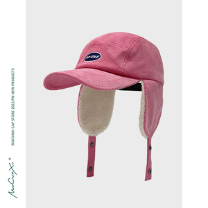 显白粉红色护耳棒球帽秋冬保暖五片帽字母刺绣灯芯绒雷锋帽滑雪帽