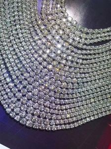 日本粗版3克拉18K白金钻石项链中间最大超10分，八箭八心算是闪白