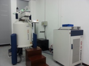NMR测试 超导核磁共振波谱仪 固体液体模式C谱H谱N谱Si谱和二维谱