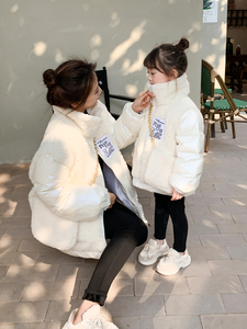 韩国母女装拼羊羔毛羽绒服外套高端亲子装女童冬装洋气加厚毛毛衣