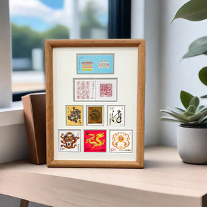十二生肖相框 榫卯工艺 精致摆件 生肖邮票全套 实木材质