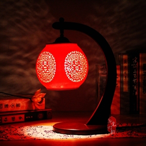 结婚庆礼物中式复古礼品灯具婚房陶瓷中国红色创意卧室床头台灯饰