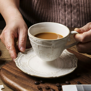 欧式陶瓷咖啡杯家用马克杯旋转木马杯碟喝水红茶杯子客厅家用茶杯