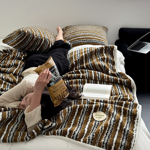 羊驼绒颗粒圈圈毛毯冬季保暖沙发毯子午睡办公室盖毯学生宿舍单人