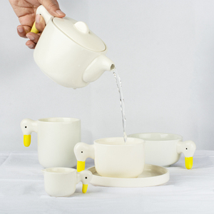 【梦田良品】创意哑光设计款可爱小黄鸭系列陶瓷茶壶餐盘汤碗杯碟