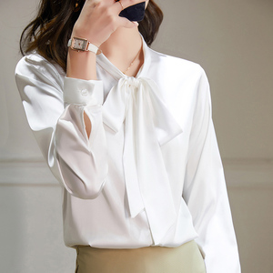 纯色长袖衬衫女设计感春装新款气质法式领结上衣飘带职业缎面衬衣