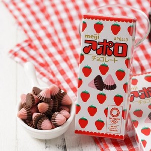 日本明治阿波罗草莓味巧克力豆盒装雨伞太空船小朋友儿童零食礼物
