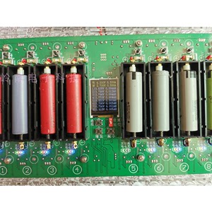 电池容量测试仪18650/21700/3.2V磷酸铁锂/3.7V电池分容仪 多通道