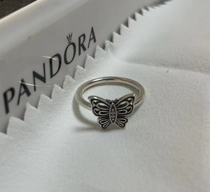 潘多拉正品代购蝴蝶戒指