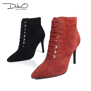 36羊皮38diduo/迪朵冬季新款红色女鞋马丁靴尖头细跟系带高跟短靴