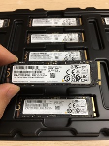 PM9A1 1T 固态硬盘 M.2 全新0通电 质保三年 新固件