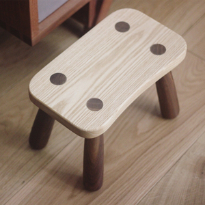 [花生凳]原创全实木简约换鞋胡桃木白蜡木小板凳儿童矮凳创意ins