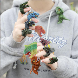 儿童迷你小恐龙玩具戒指咬手指关节可动仿真苍龙双冠龙手偶手指套