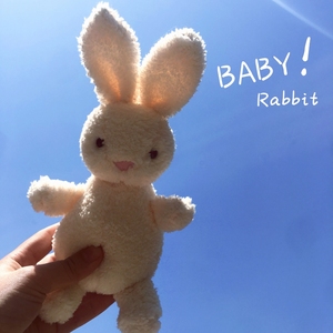 白色兔子公仔毛巾绒宝宝兔玩偶柔软小玩偶儿童玩具女孩手拿小兔子