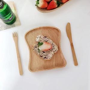 ins风早餐盘子 一片吐司儿童餐盘直供橡胶木托盘面包造型早餐盘