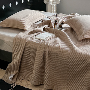 韩式简约双面天丝床盖三件套丝滑夹棉床单四季通用榻榻米铺盖毯