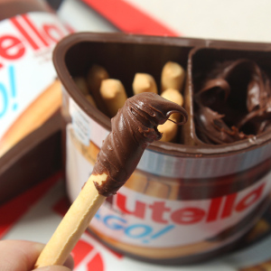 进口零食品费列罗nutella能多益儿童榛子巧克力酱手指饼干棒52g