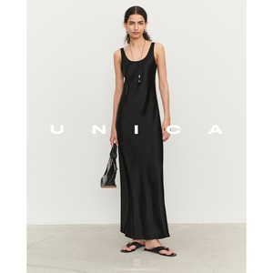 UNICA/INS博主出街同款_日本进口三醋酸45度斜裁剪时髦懒人连衣裙