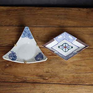 日式风格釉下彩陶瓷餐具创意小菜碗8英寸菱形料理盘个性翘三角碟