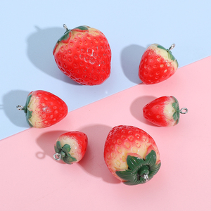 小草莓水果树脂挂件 DIY钥匙扣配件制作创意箱包包车挂小礼品材料