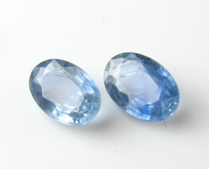 0.95克拉一对冰魄蓝蓝宝石裸石 天然宝石 可做一对耳饰