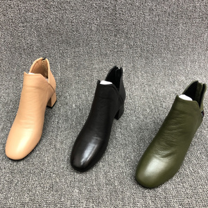 工厂外贸真皮女鞋2018年秋冬新款牛皮圆头深口方跟中跟舒适女短靴