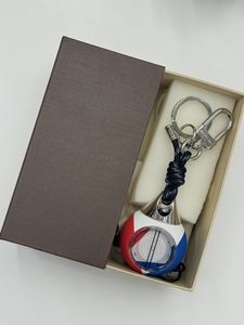 数量限定 全新未使用 D64727 日本中古奢侈品 LV 钥匙扣 包包挂件
