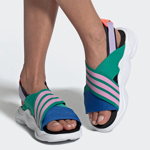 Adidas/阿迪达斯正品三叶草 夏季新款女子运动休闲凉鞋 EF5864