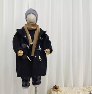冬季韩国童装中性男女童黑色加厚宽松连帽双面羊绒大衣羊角扣外套