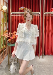 现货荨美拉菲姆同款2023夏季新款贝壳钉珠高级感羽毛白色吊带半裙