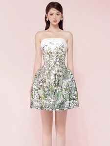 越南设计师小众绿色花朵印花抹胸小礼服女短裙收腰显瘦吊带连衣裙