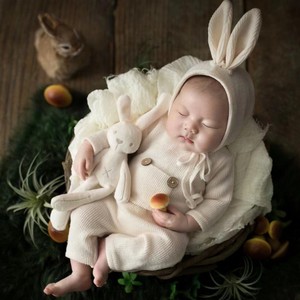 新生儿摄影服装婴儿拍照兔子帽子连体衣影楼道具宝宝月子照相衣服