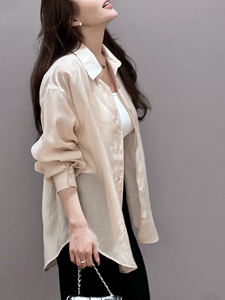 Gentle B  T032502韩国女装代购“鎏光衬衫”高级感衬衣天丝衬衫