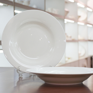 唐山产出口器型纯白骨瓷圆形汤盘菜盘水果盘家用餐具碟子现货促销