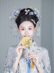 新款中式新娘唯美水晶花朵发钗古风秀禾造型头饰婚礼汉服发饰品女